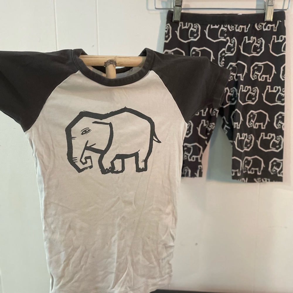 Tea Collection short sleeve pajama set